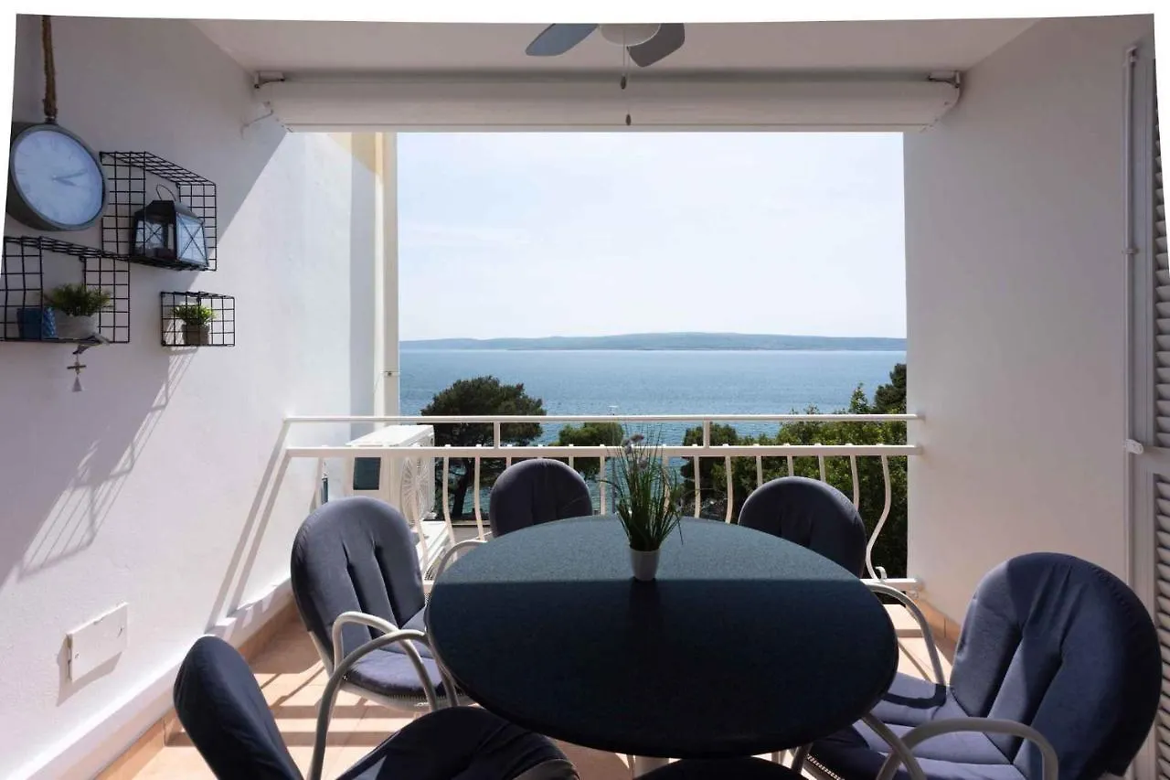 Apartment In Selce 42954